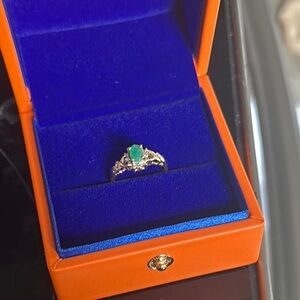 10kt emerald yellow gold ring size 7